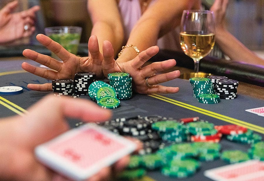 Luật chơi baccarat dễ hiểu dành cho người mới chơi cùng cf68