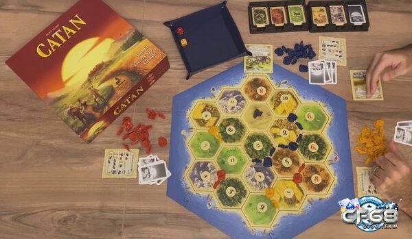 Một bộ board game Catan tiêu chuẩn